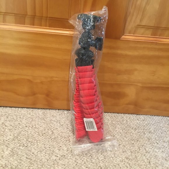 Deco Essentials 12-Inch Tripod - Picture 3 of 4